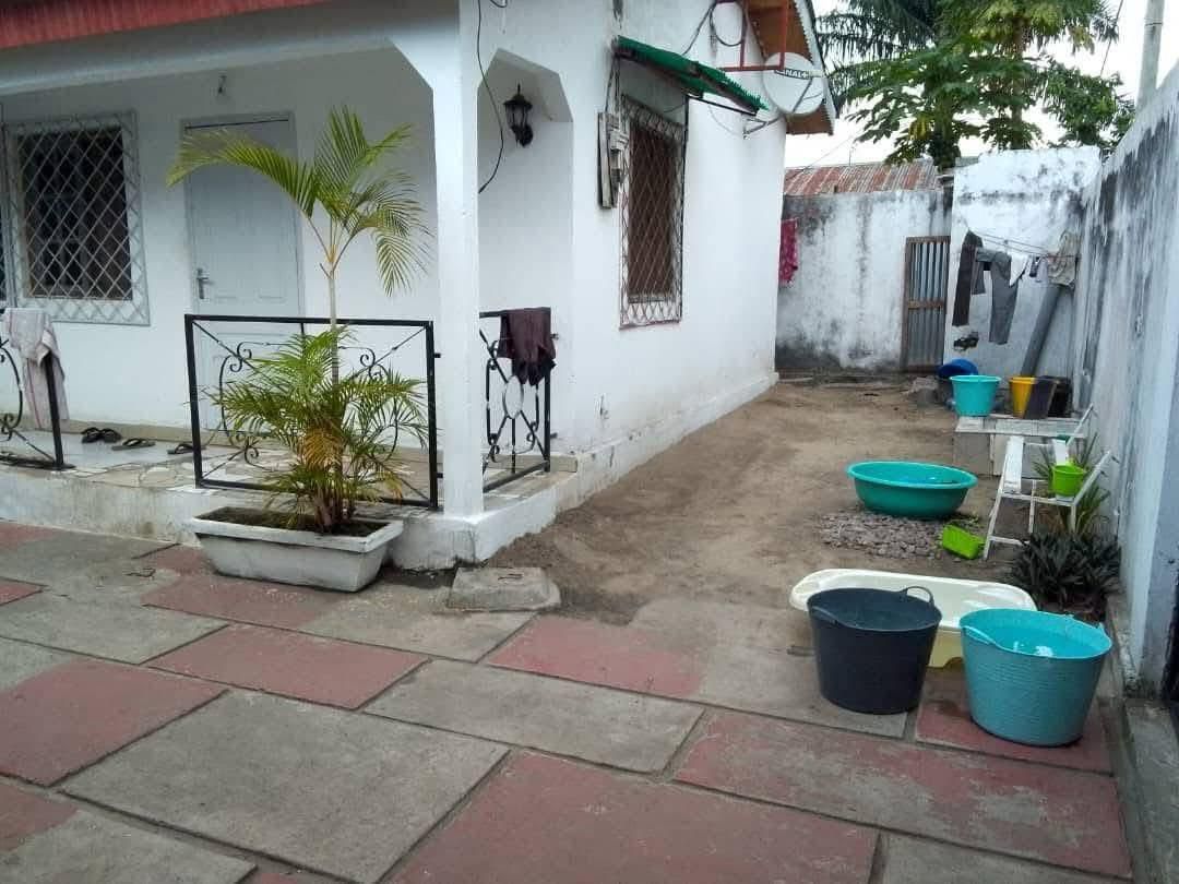 PARCELLE COMMERCIALE 