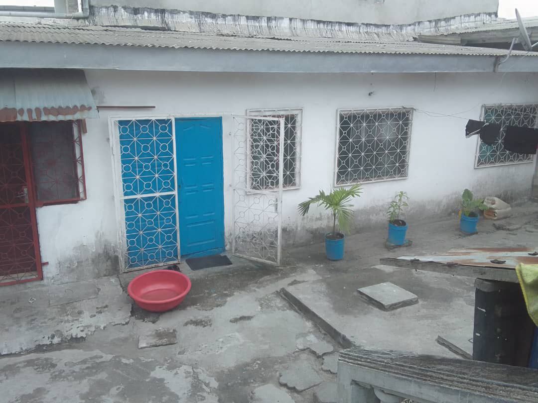 PARCELLE COMMERCIALE 