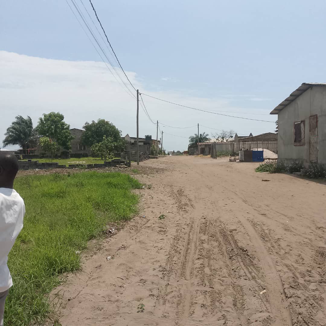 TERRAIN AVEC TITRE FONCIER