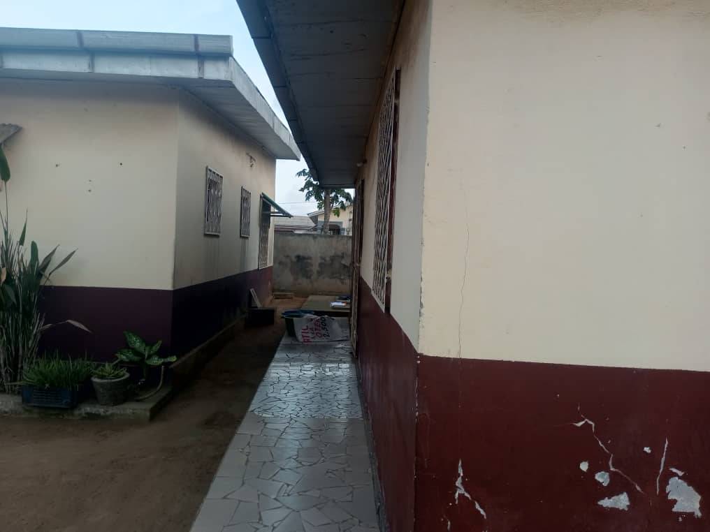 PARCELLE COMMERCIALE 