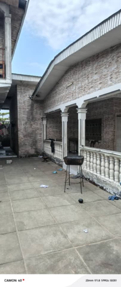 PARCELLE COMMERCIALE 