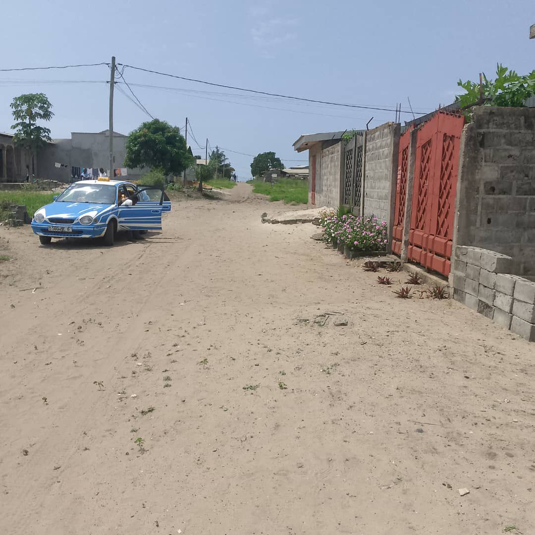 TERRAIN AVEC TITRE FONCIER