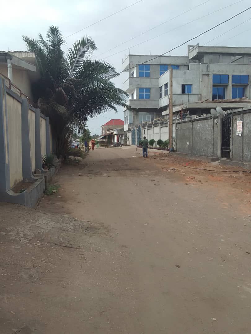 DEMI TERRAIN A SIAFOUMOU