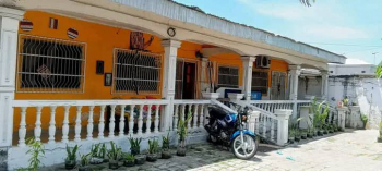 PARCELLE COMMERCIALE 