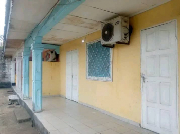 PARCELLE COMMERCIALE