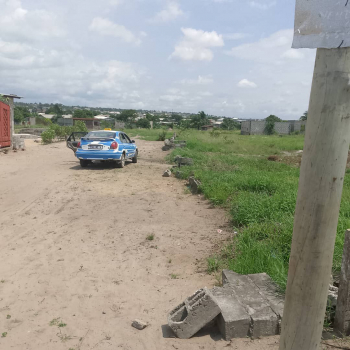 TERRAIN AVEC TITRE FONCIER